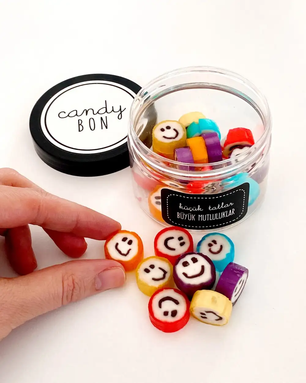 Candybon El Yapımı Gülen Yüz Emoji Desenli Rengarenk Akide Şekeri