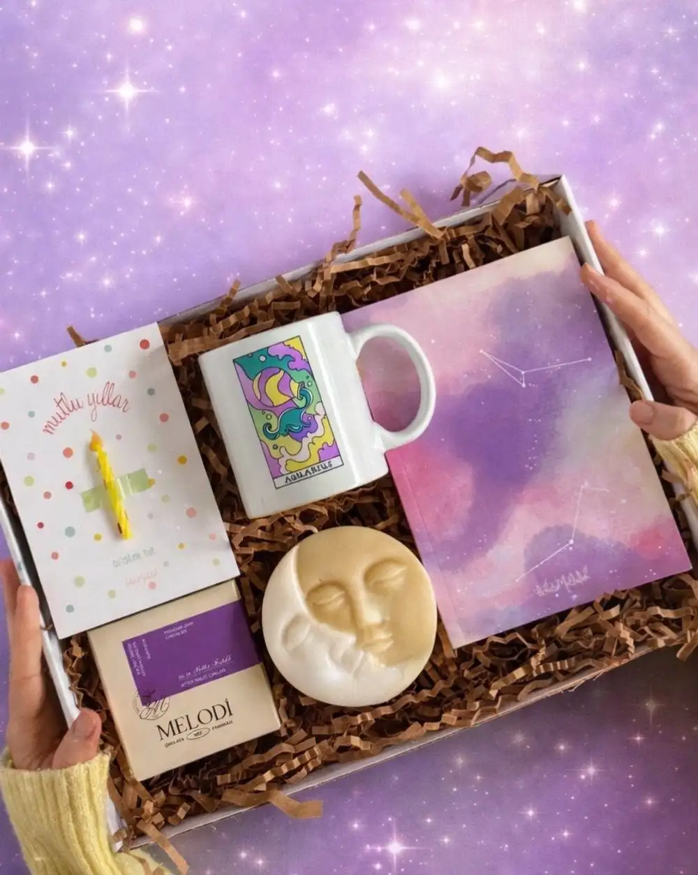 Kova Burcu Kadınına Hediye Kutu Seti