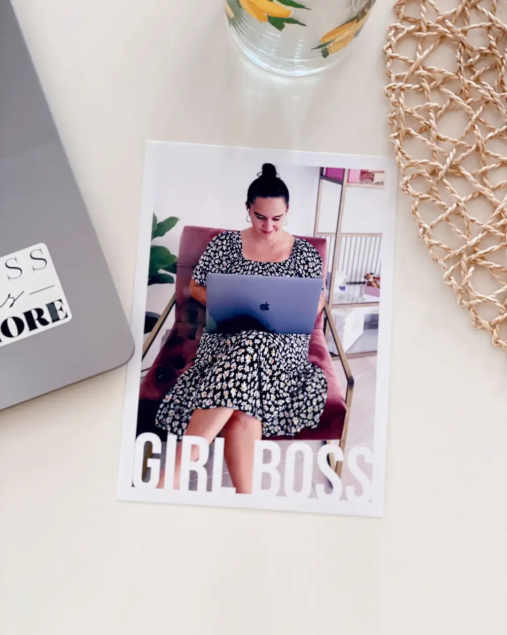 Girl Boss İş Kadınına Motivasyon Tebrik Mesajlı Hediye Kişiye Özel Fotoğraf Baskısı 13 x 18 cm