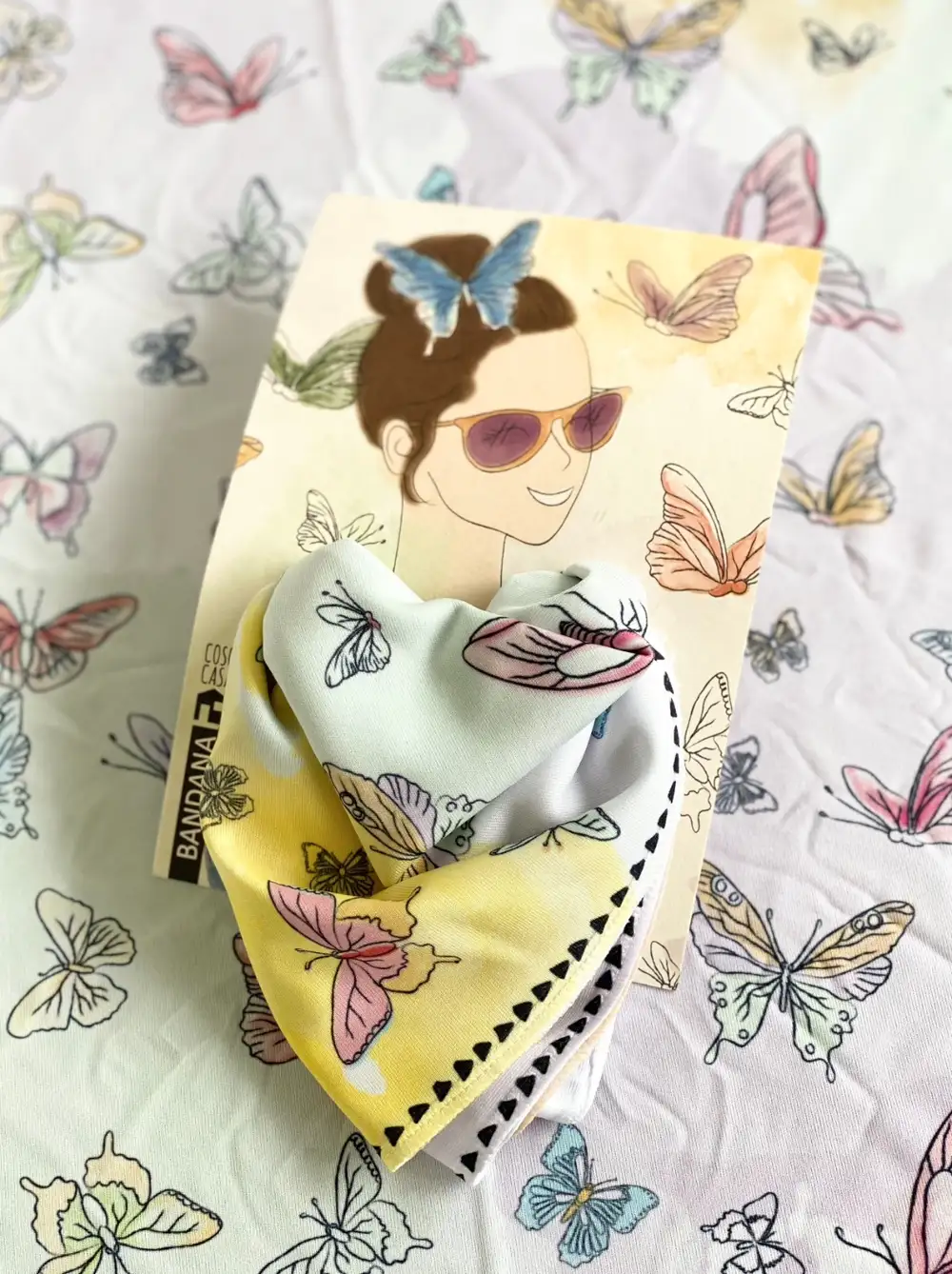 Coco Casa Saten Yaza Merhaba Kelebekler Sarı Fular Bandana