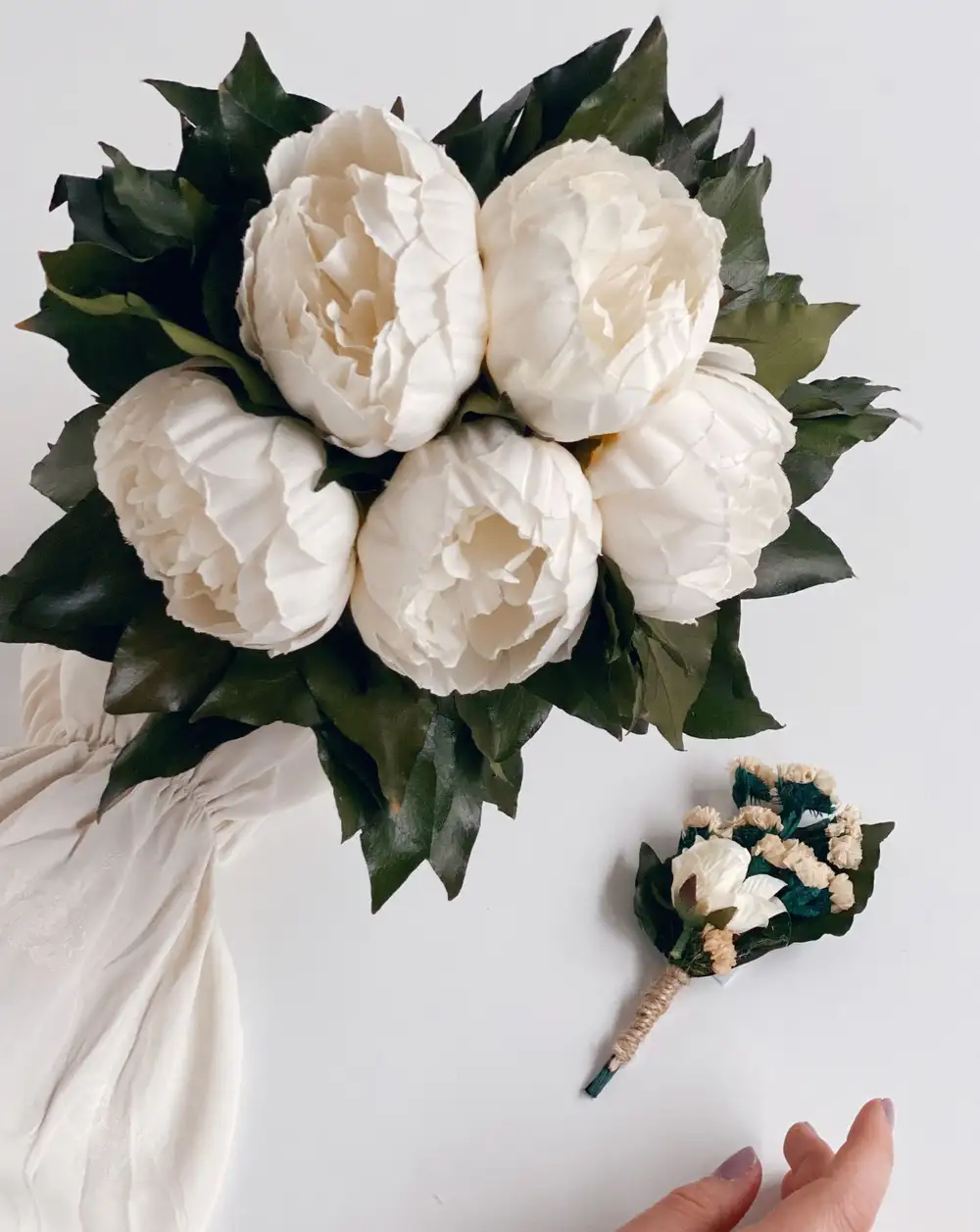 Milano Gelin Buketi Çiçeği ve Damat Yaka Çiçeği Lüx Beyaz Şakayık