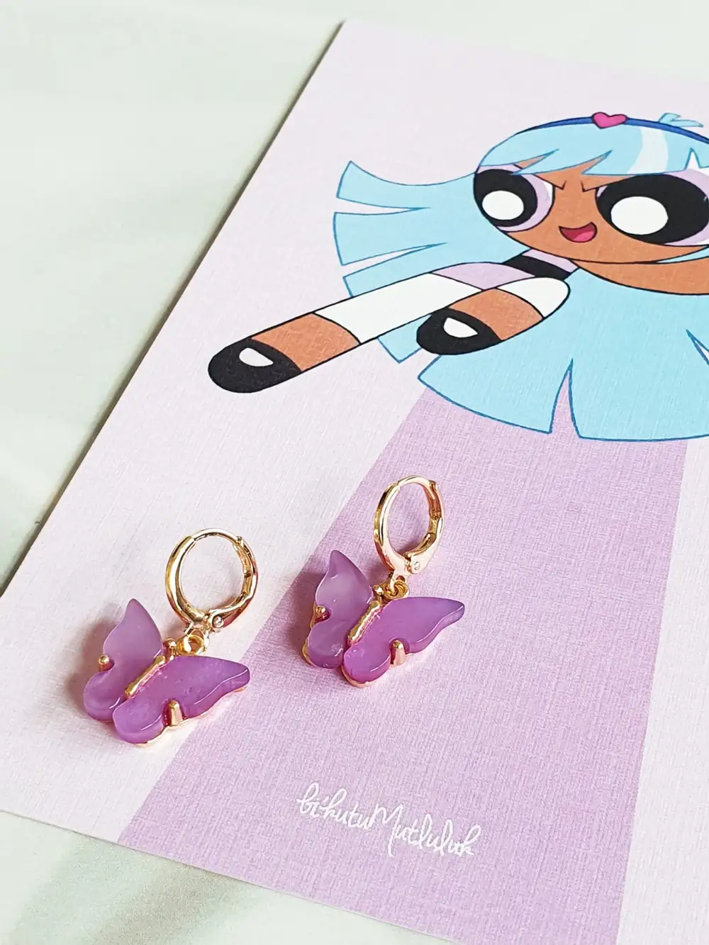 Powerpuff Girls Bliss Lila Altın Kaplama Sallantılı Kelebek Pirinç Hediye Küpe