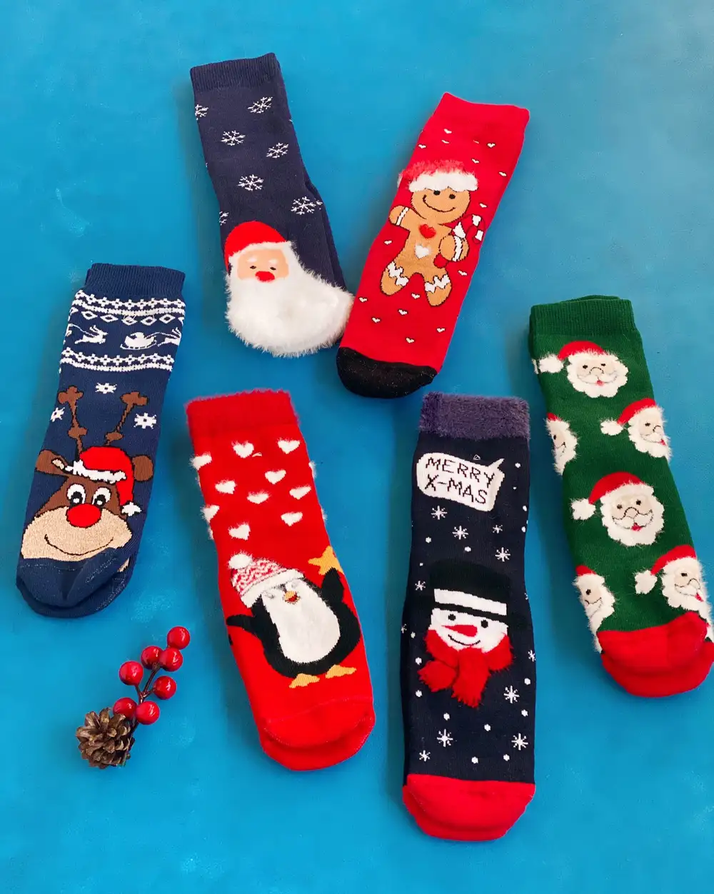 10 Yaş Çocuk Çorap Çizgili Geyikli Noel Baba Yeni Yıl Çocuk Çorabı Karışık 1 Adet