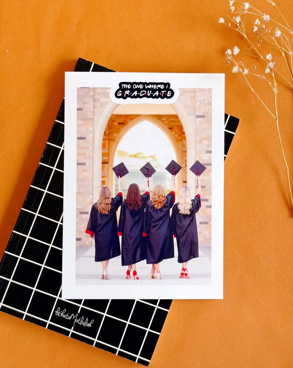 Friends Dizi Temalı Mezuniyet Kişiye Özel Hediye Fotoğraf Baskı 13x18 cm