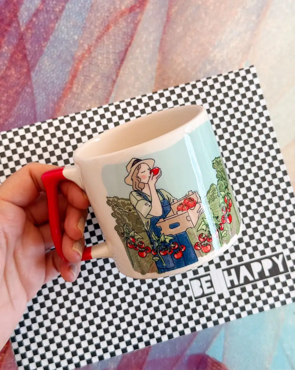 Domates Bahçesinde Kız Çizimli Kupa