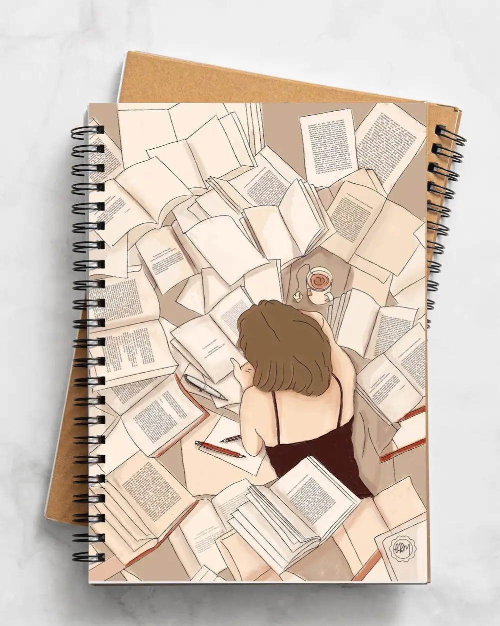 N228 Kitap Okuyan Kız Çizimli A5 Spiralli Defter