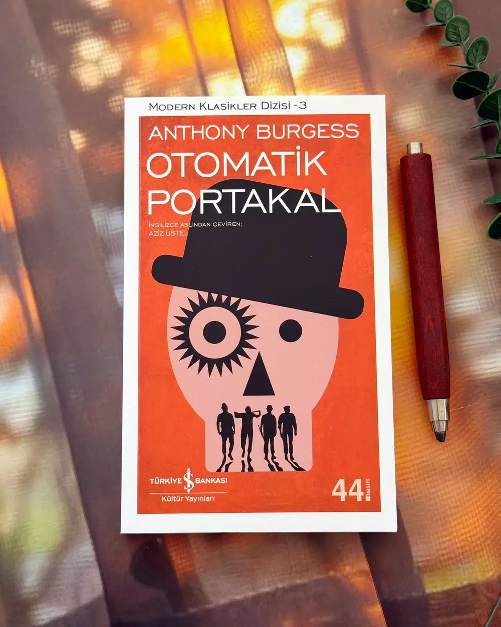 Türkiye İş Bankası Kültür Yayınları Otomatik Portakal