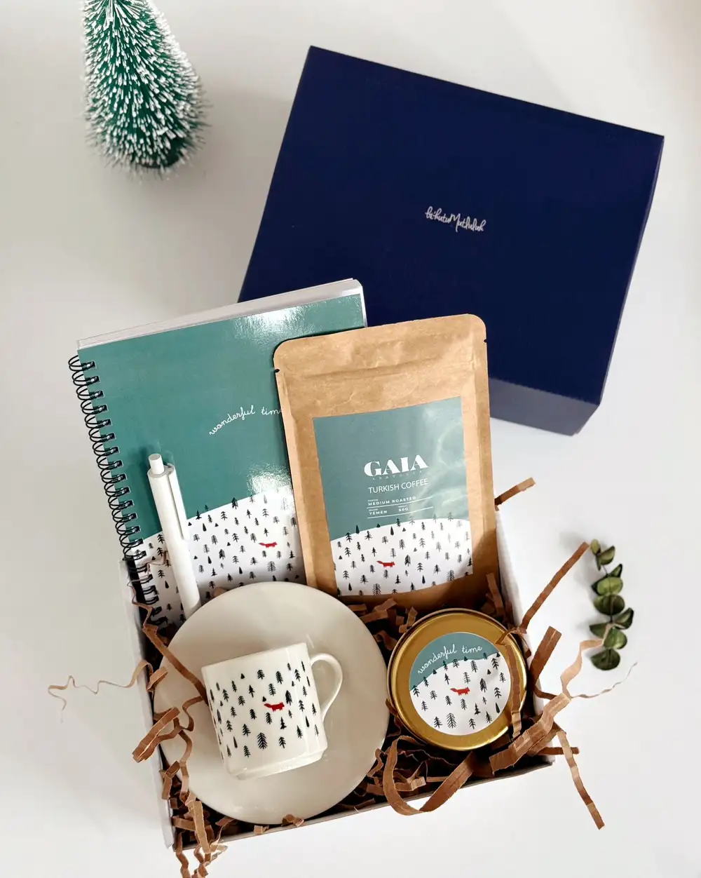 Wonderful Time Yılbaşı Hediye Kutusu