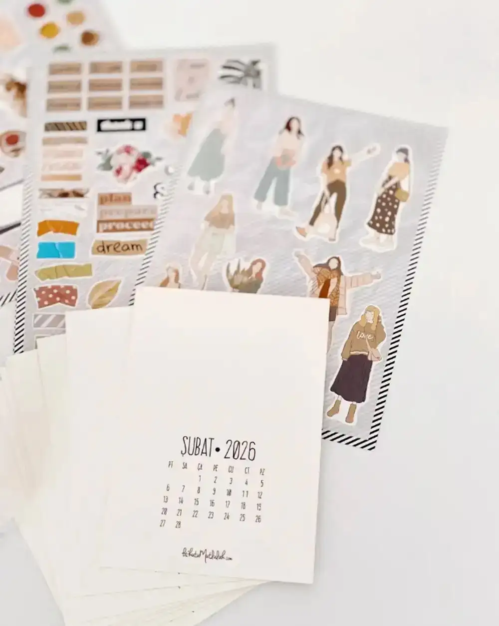2026 Takvimi Kişiye Özel Kendin Tasarla Kendin Yap Masa Takvimi ve Scrapbook Etiket Seti