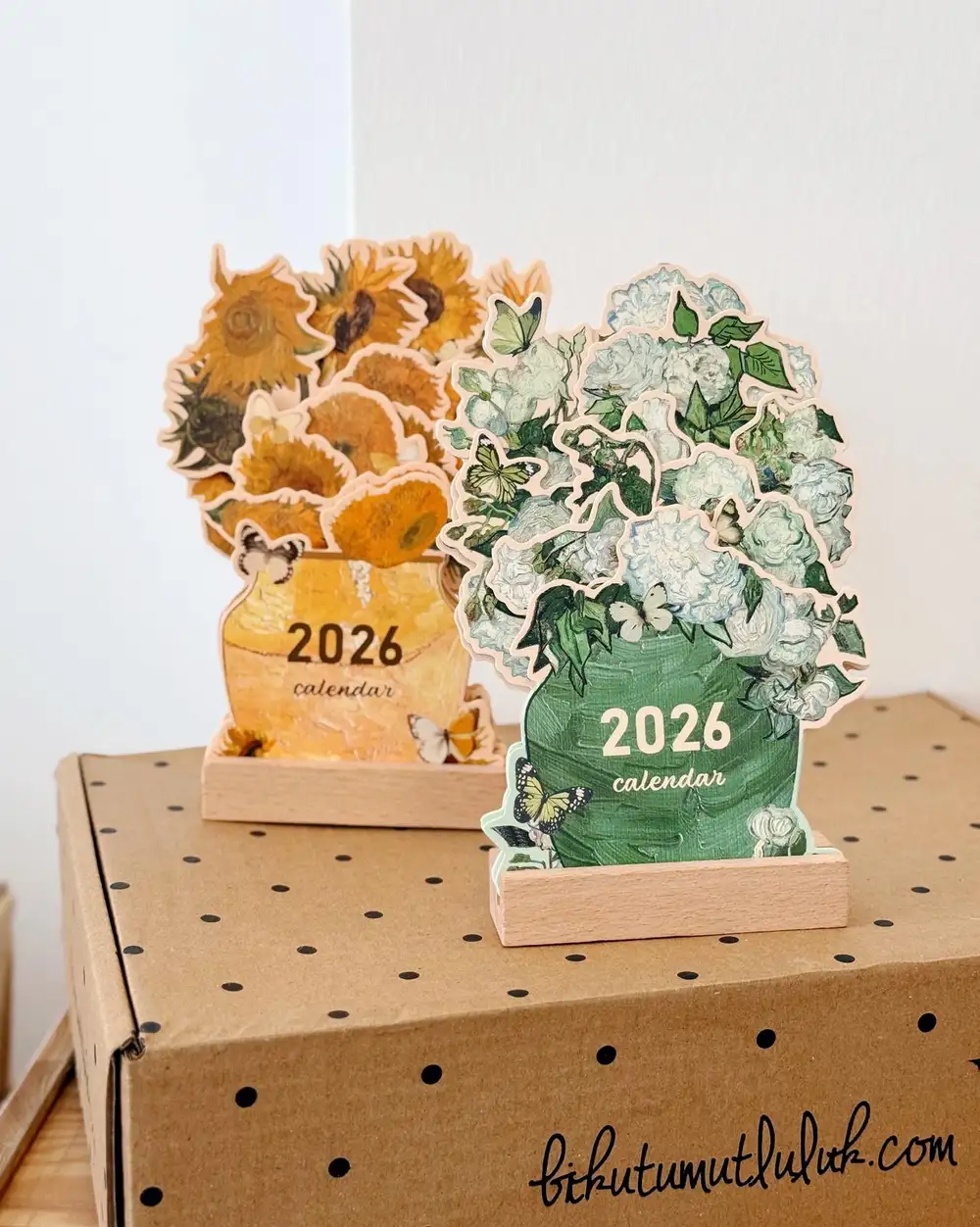 2026 Çiçekli Masa Takvimi Van Gogh Güller Vazoda Yeşil