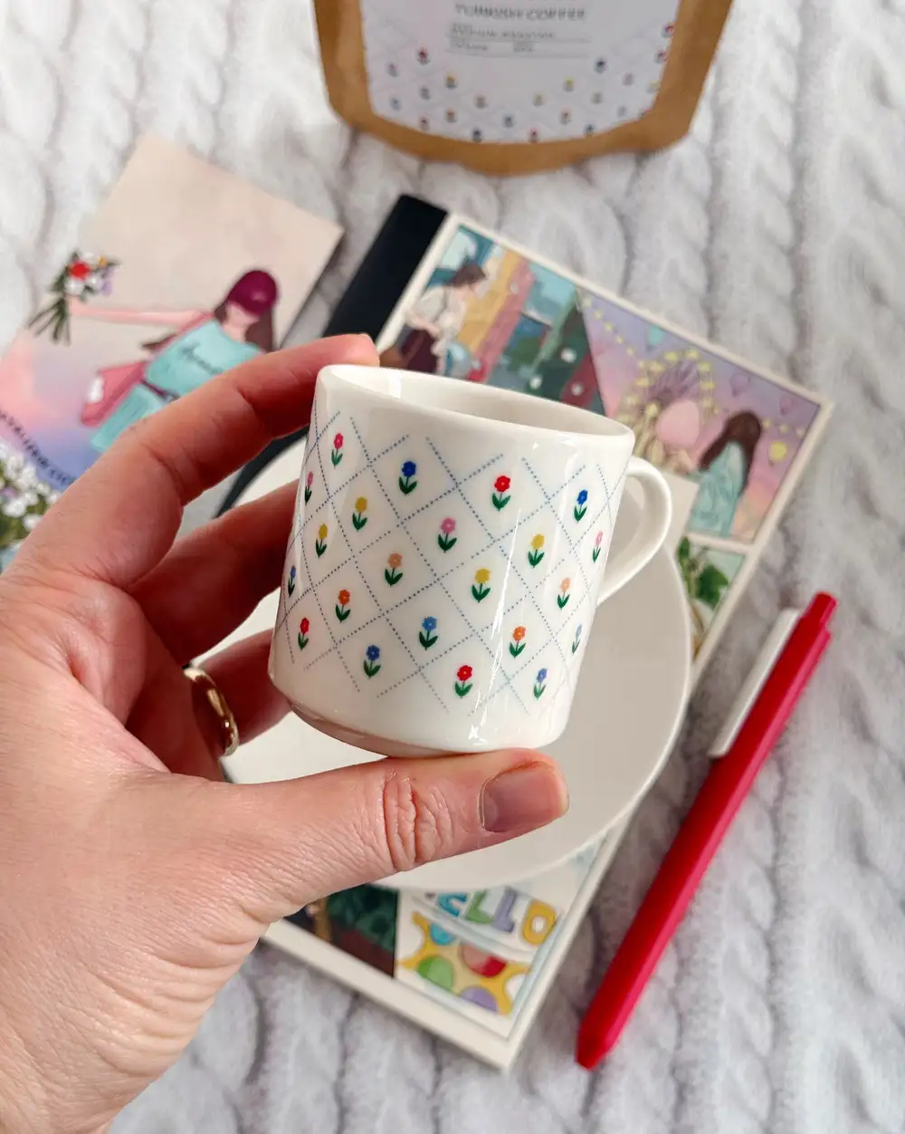 Rengarenk Çiçekli Türk Kahvesi Fincanı