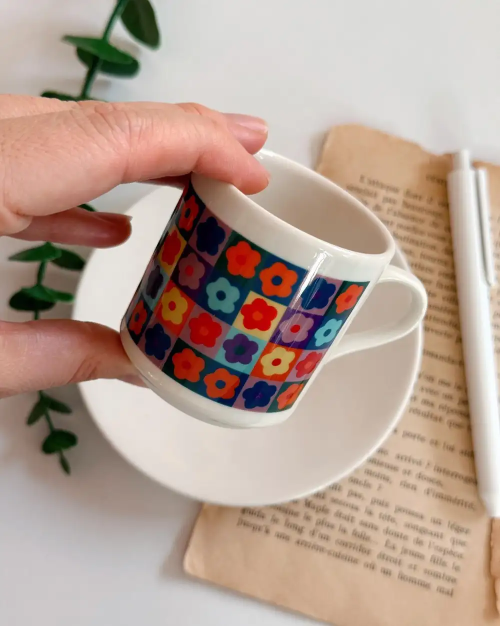 Rengarenk Papatyalı Türk Kahvesi Fincanı