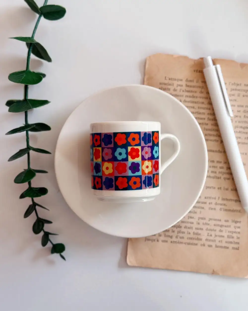 Rengarenk Papatyalı Türk Kahvesi Fincanı