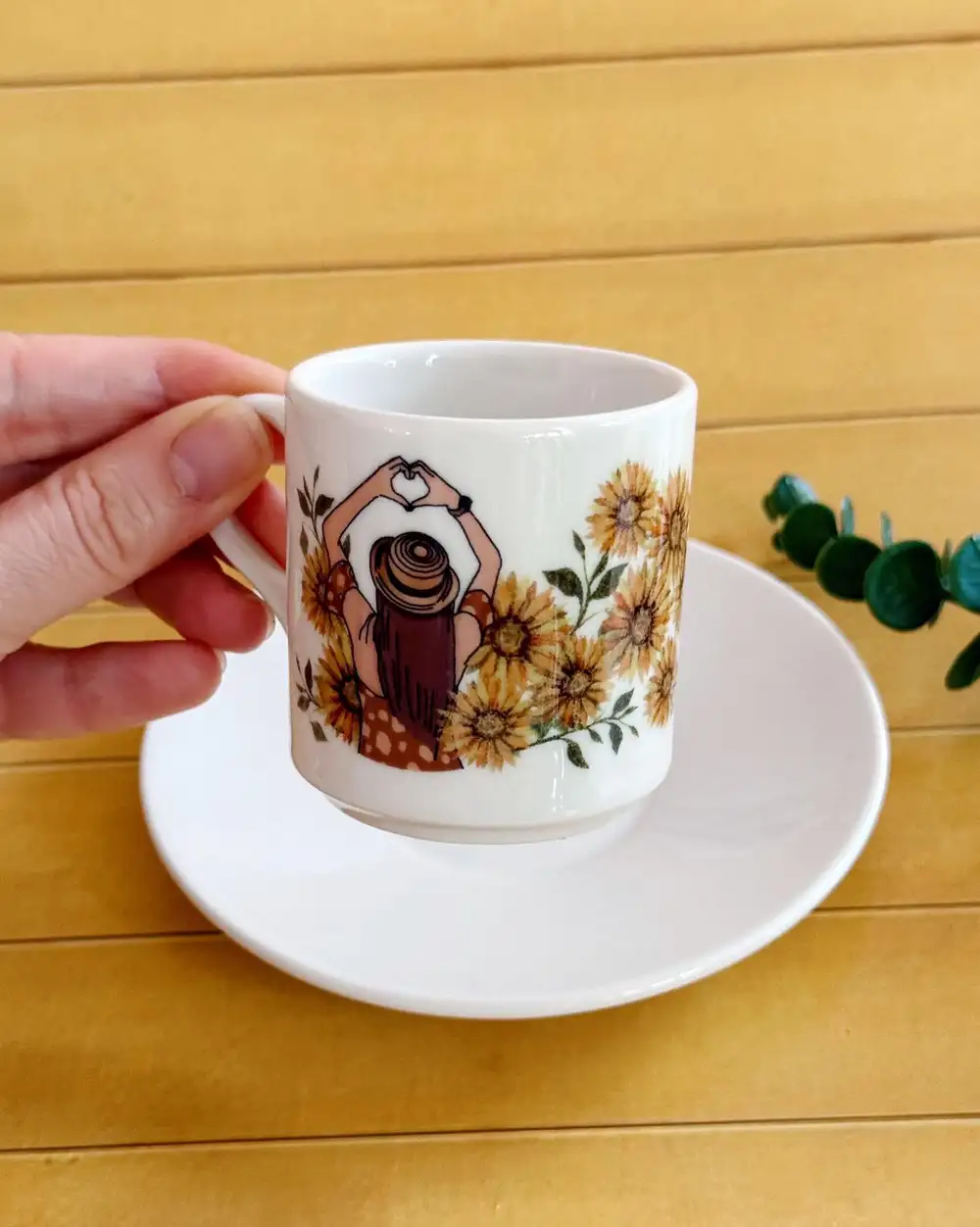 Ayçiçeği Kız Çizimli Türk Kahvesi Fincanı