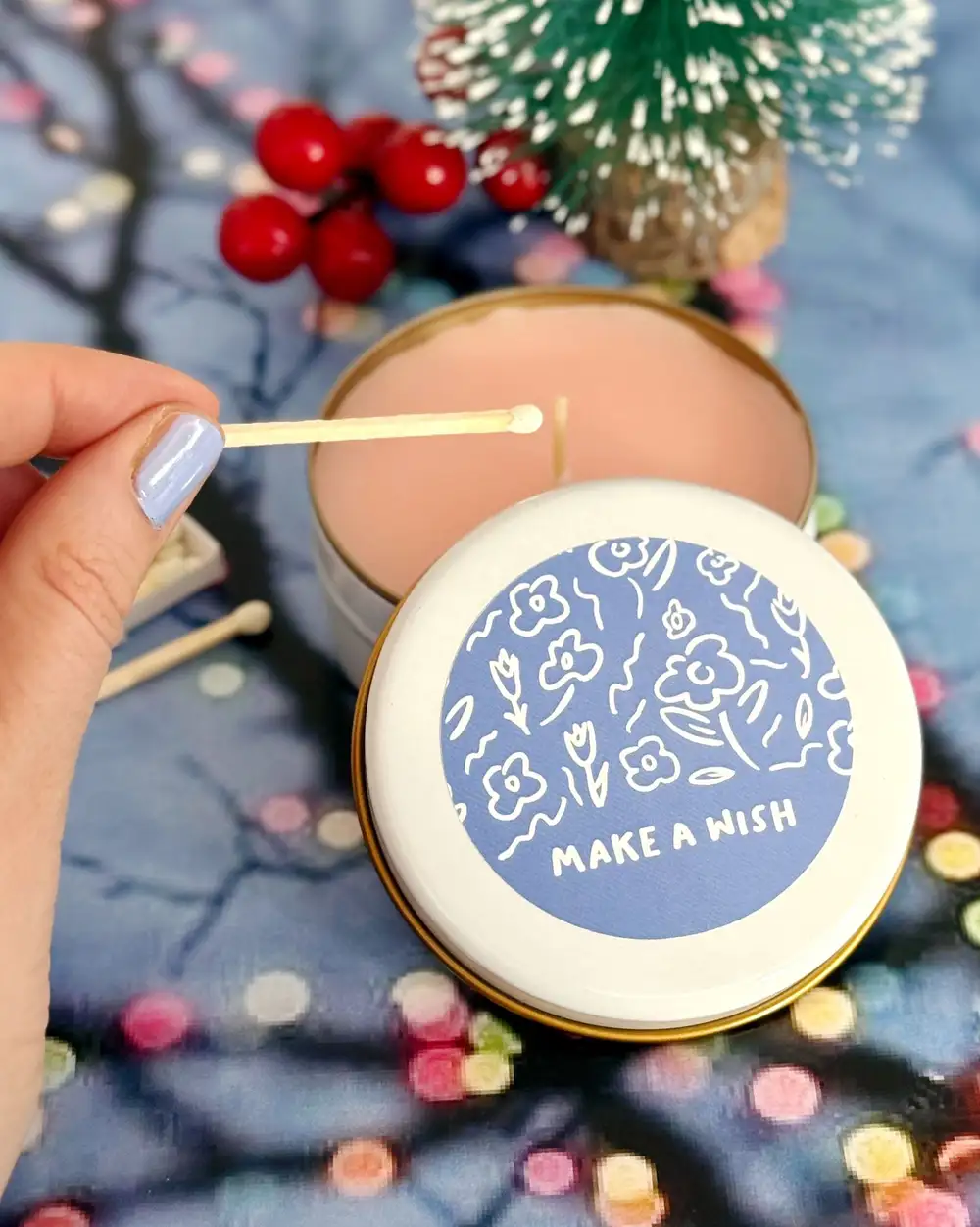 Make A Wish Çiçekli Metal Kutuda Hediyelik Mum