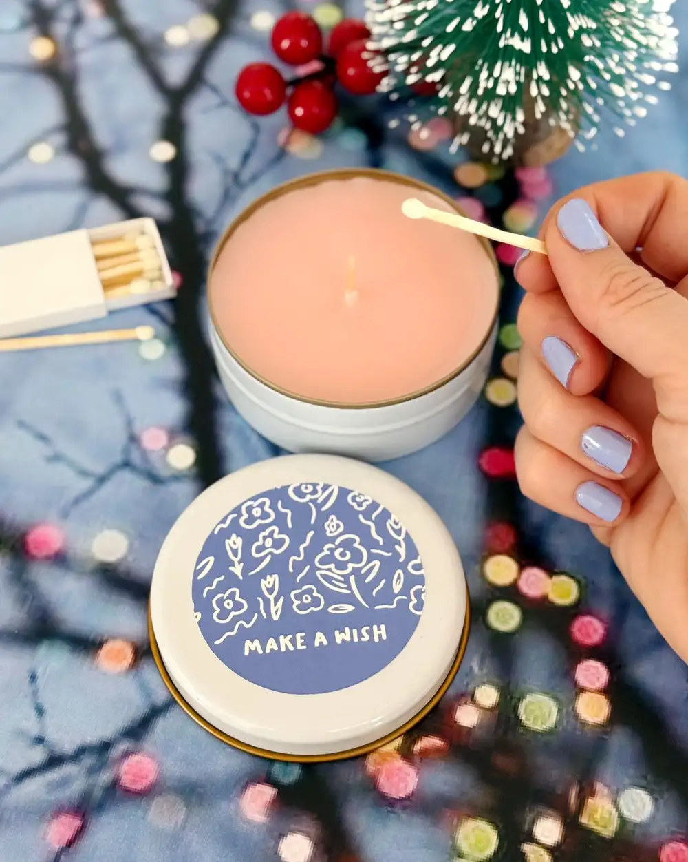 Make A Wish Çiçekli Metal Kutuda Hediyelik Mum