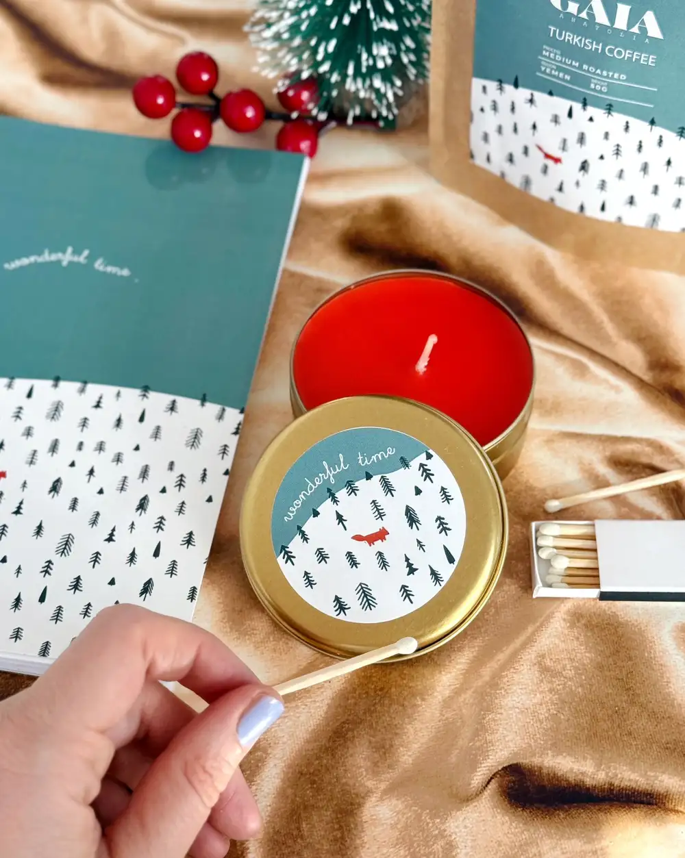 Tilki Yılbaşı Metal Kutuda Hediyelik Mum