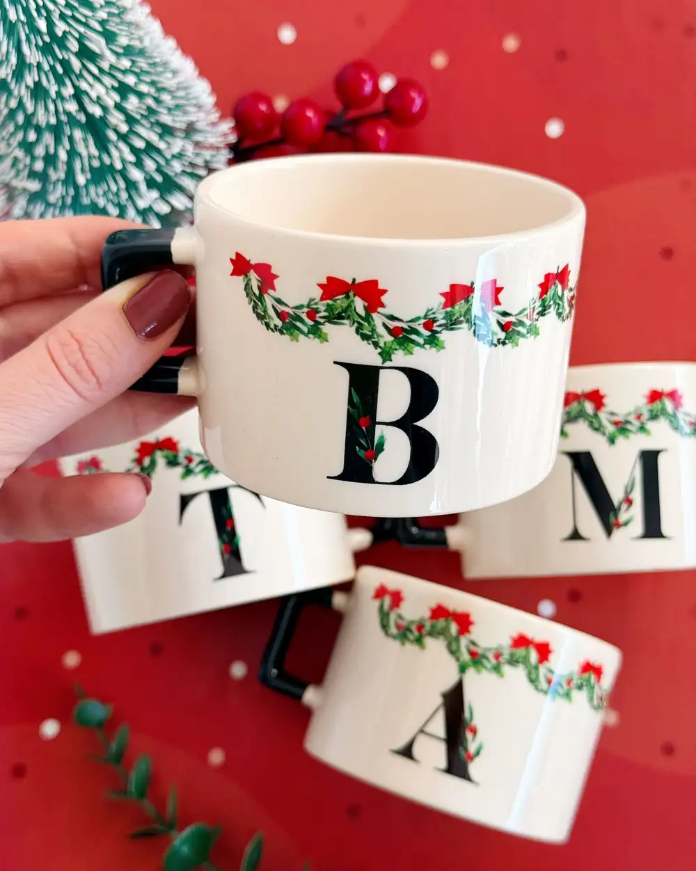 Yılbaşı Ruhu Kişiye Özel Baş Harf Harfli Kupa