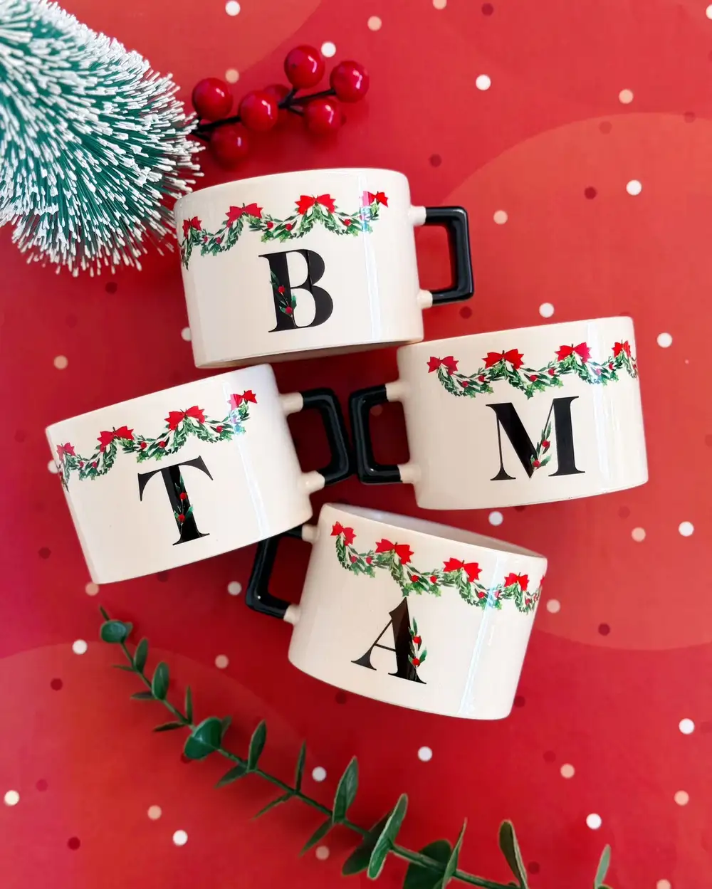 Yılbaşı Ruhu Kişiye Özel Baş Harf Harfli Kupa