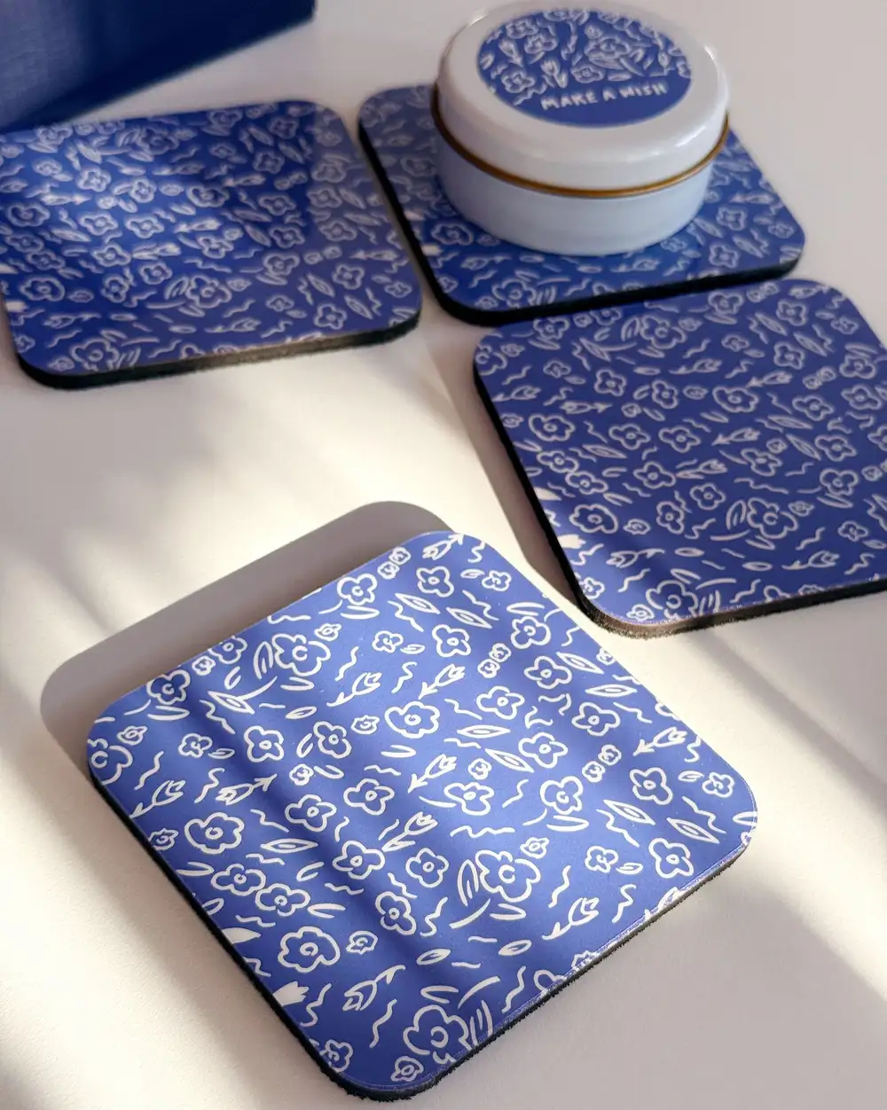 Feel Çiçekli Yılbaşı Bardak Altlığı