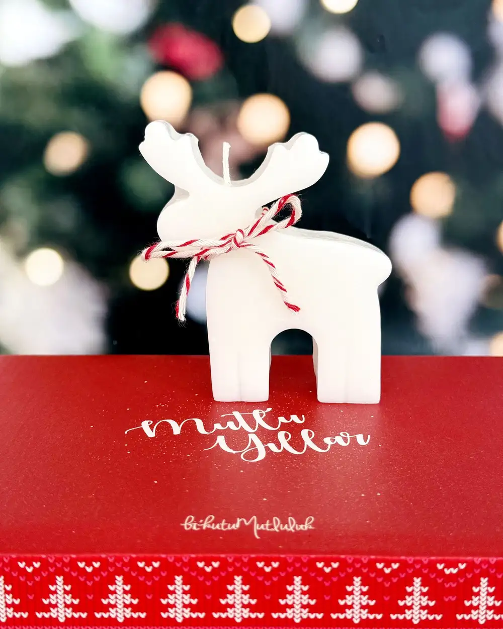 Yılbaşı Geyikli Beyaz Mum