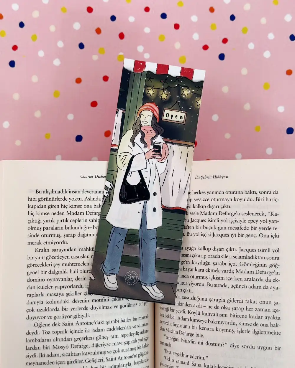 Kahvesever Kız Çizimli Kitap Ayracı