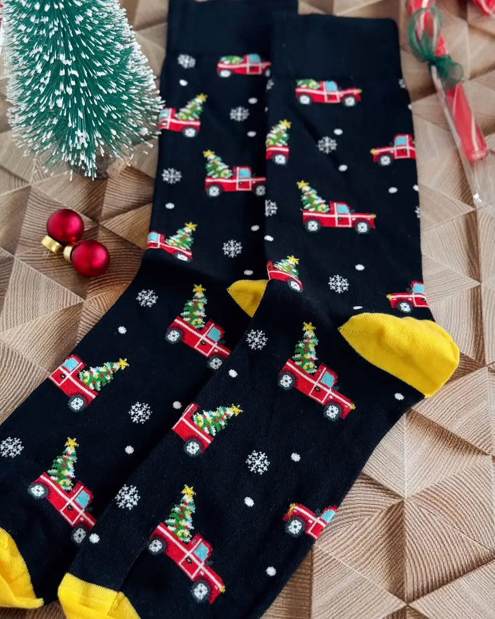 Arabalı Yılbaşı Erkek Çorabı