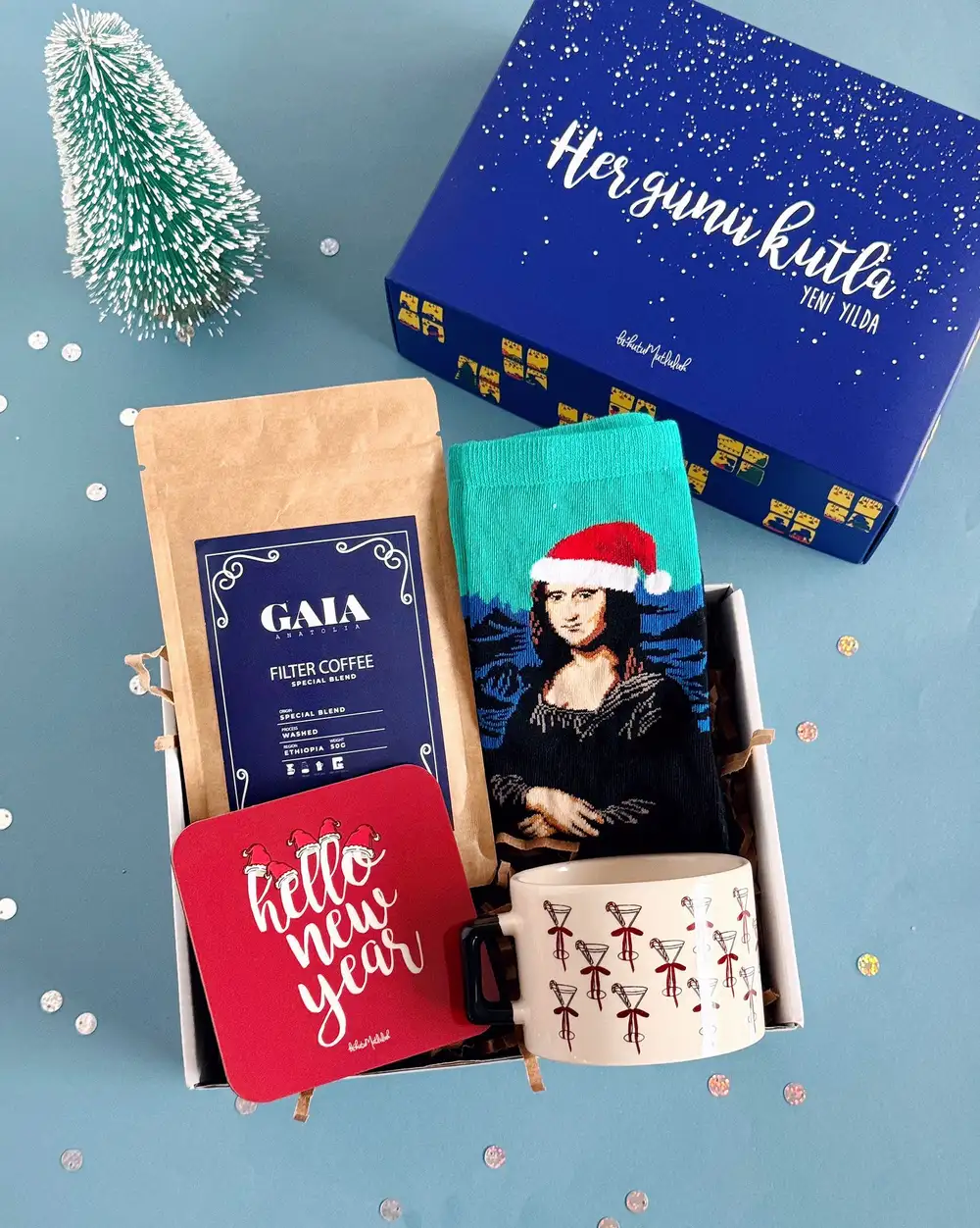 Neşe Dolu Yılbaşı Hediye Kutusu