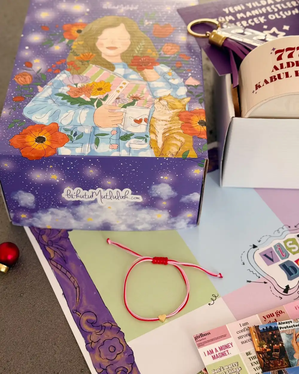 Vizyon Panolu Yılbaşı Hediye Kutusu