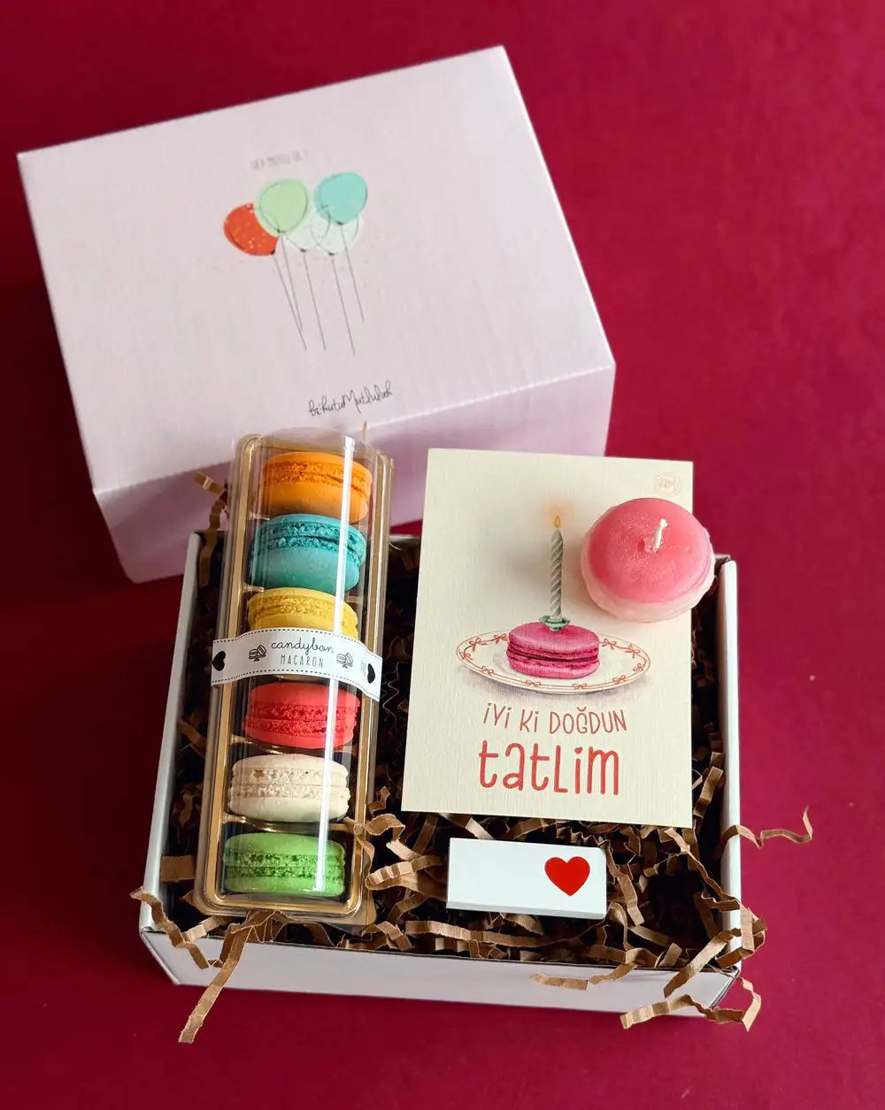 Makaronlu  Doğum Günü Hediyeleri Kutusu
