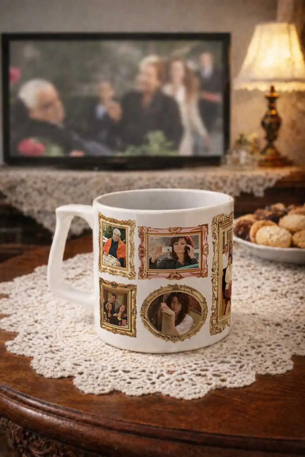 Yaprak Dökümü Çerçeveli Kupa