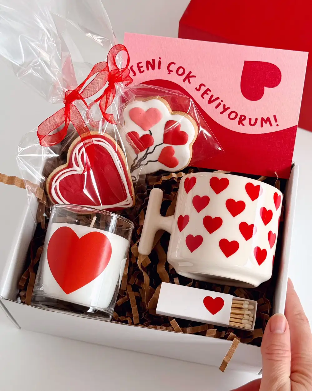 Kalpli Hediyeler Kutusu