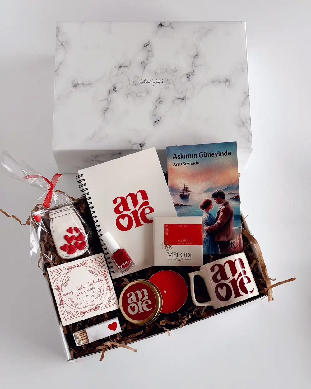 Aşkımın Güneyinde Kitaplı Hediye Kutusu