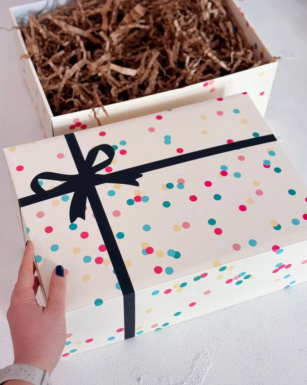 Collection Bikutumutluluk Büyük Konfeti Kurdeleli Hediye Paketi ( Boş Hediye Kutusu )