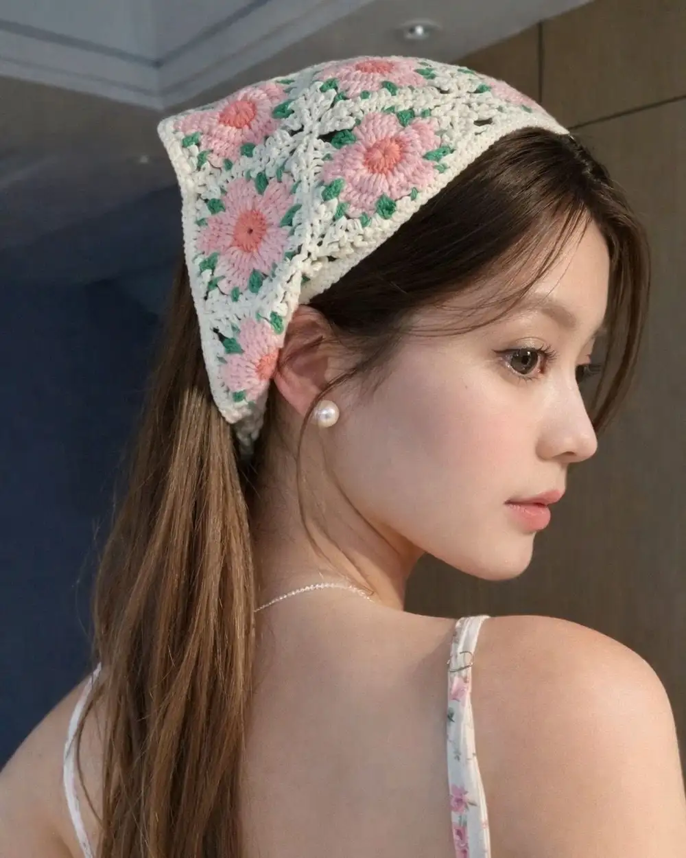 Fransız Pastoral Tarzı Tığ İşi Sakura Örgü Üçgen Bandana