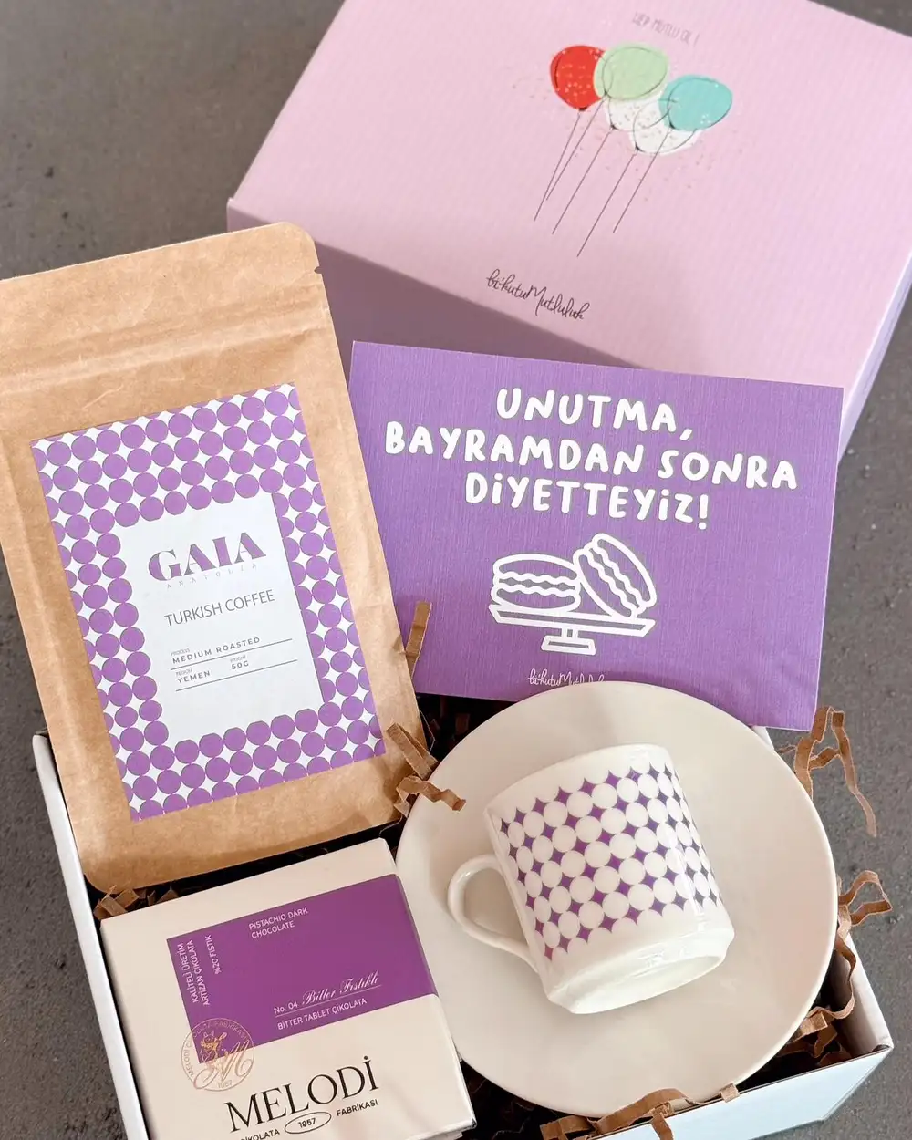 Işıltılı Bayram Hediye Kutusu