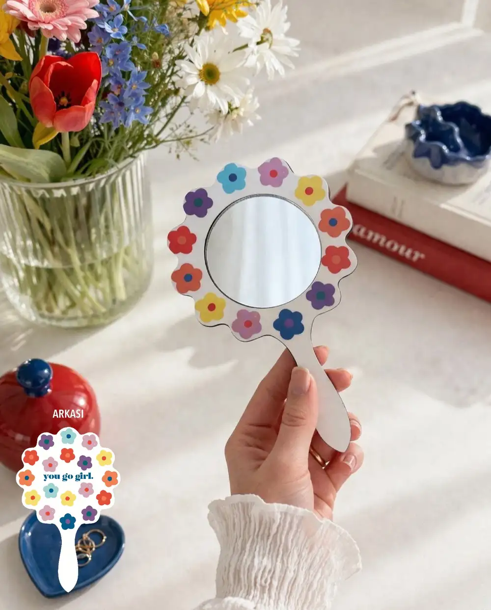 Rengarenk Papatyalar El Aynası