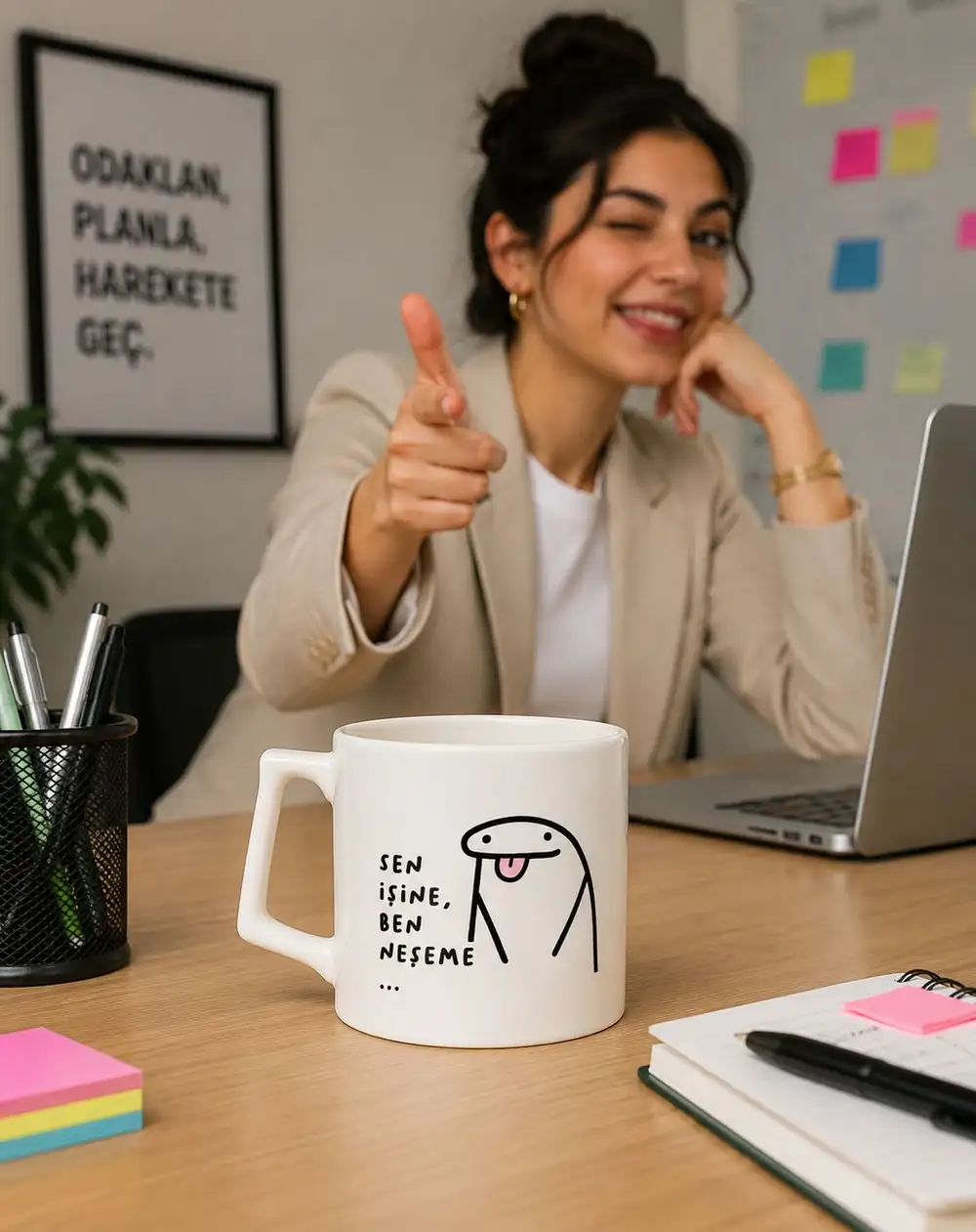 Sen İşine Ben Neşeme Kupa