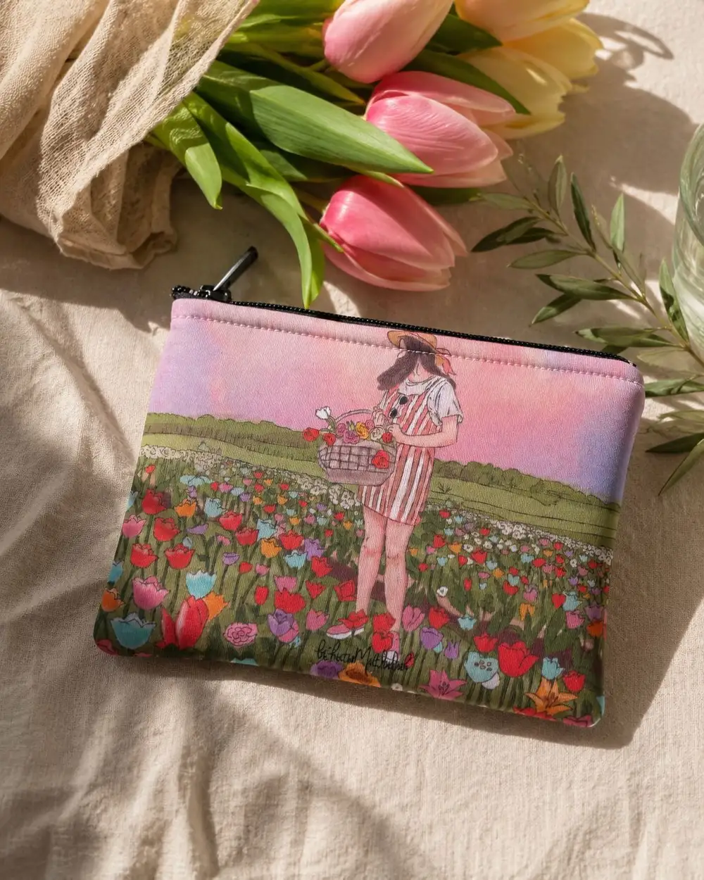 Rüya Tarlası Kız Çizimli Clutch Kalemlik