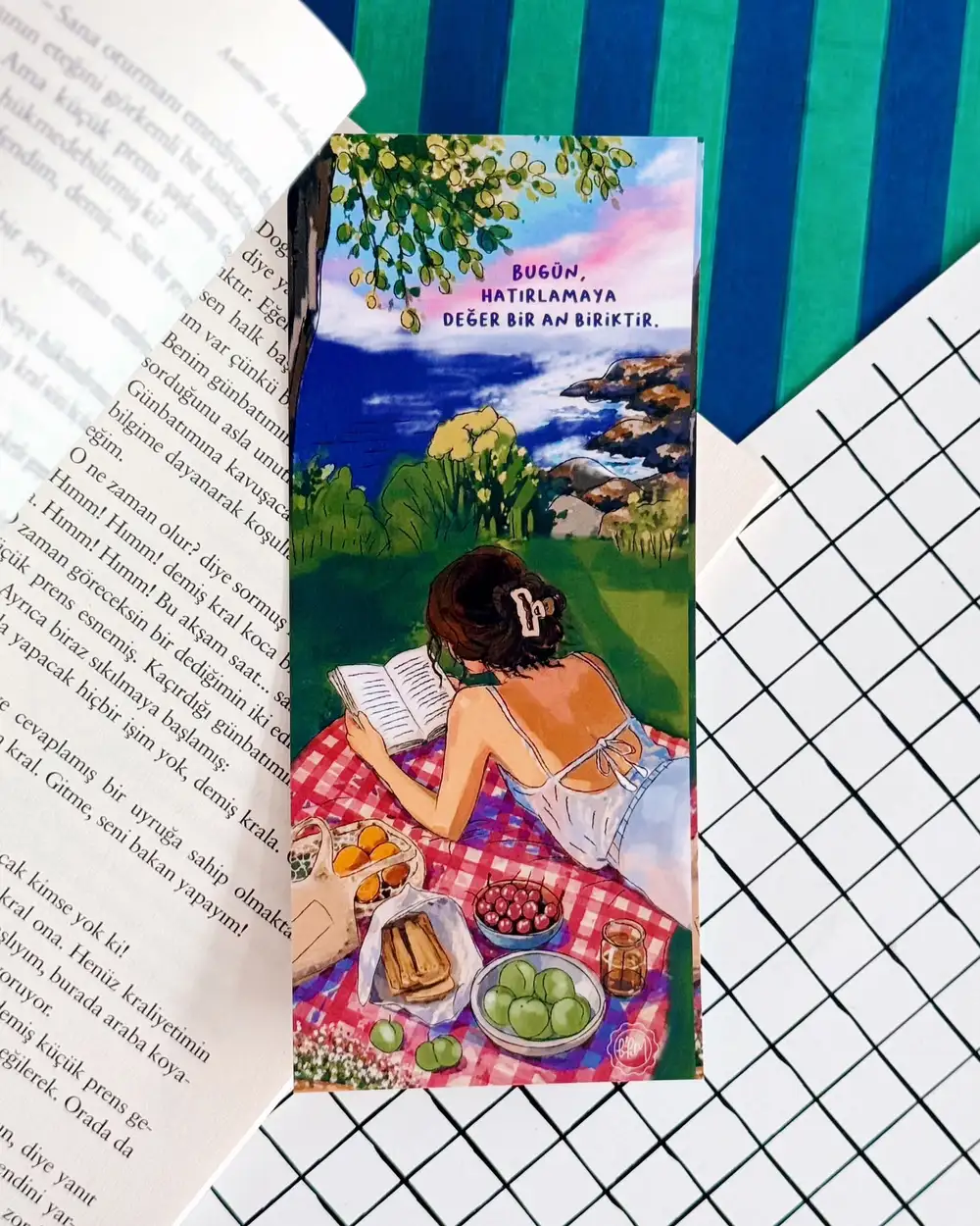 Daydream Mood Kız Çizimli Kitap Ayracı