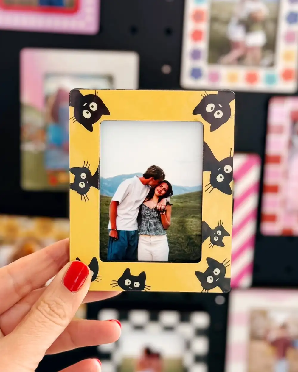 Şans Kedili Magnet Çerçeve Ve Kişiye Özel 4'lü Mini Fotoğraf Baskısı 6x9 cm