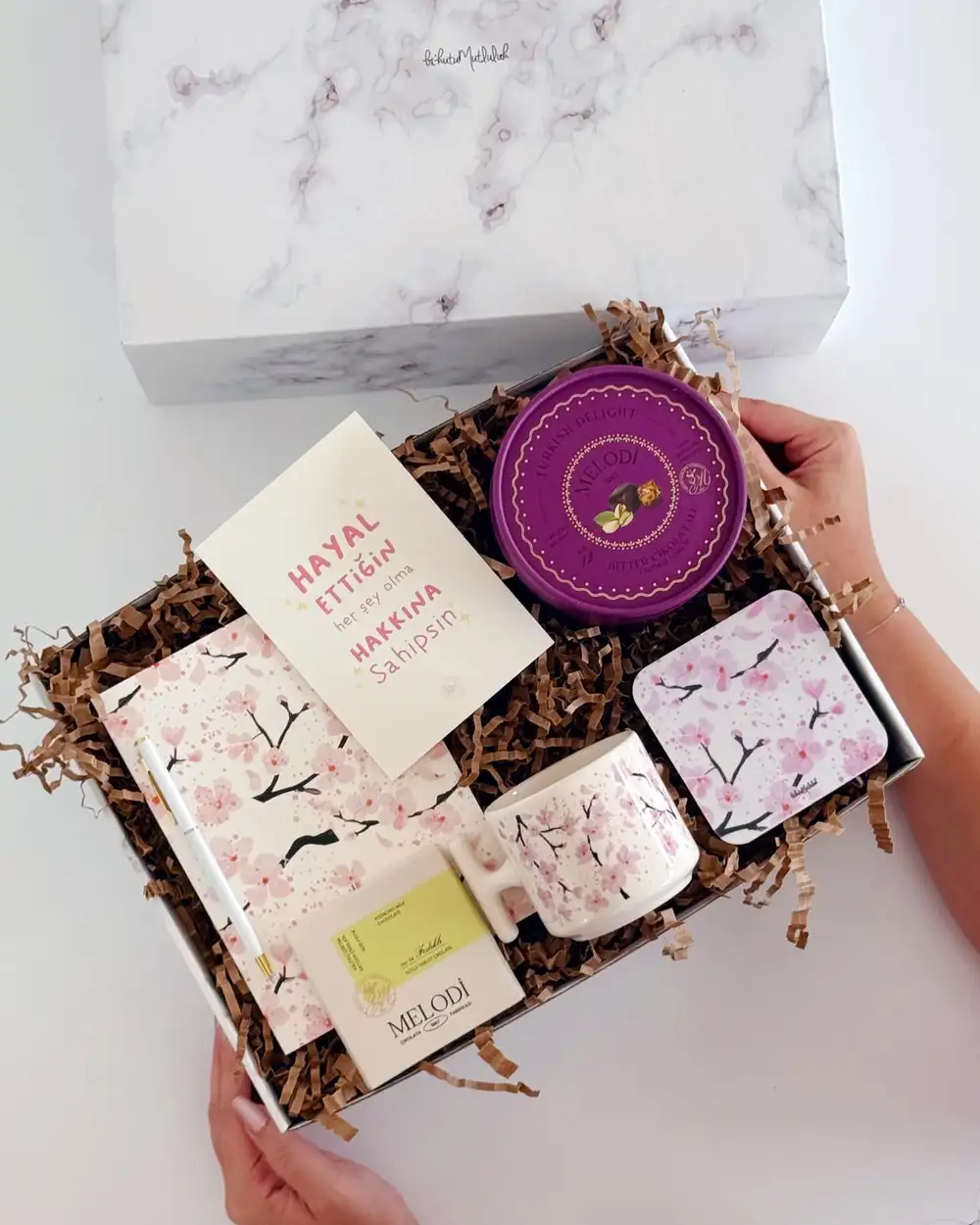 Sakura Yeni Başlangıçlar Hediye Kutusu