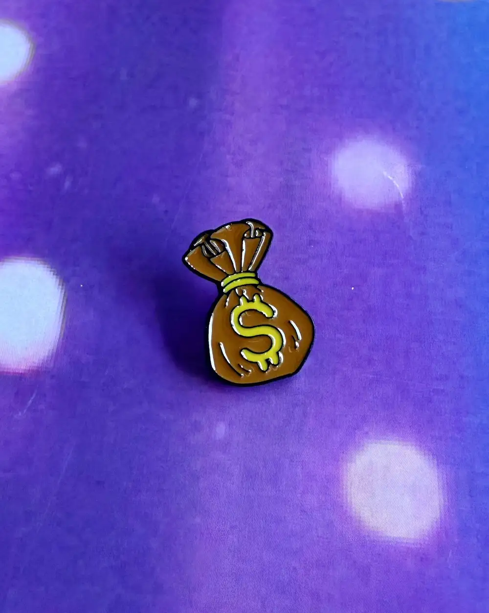 Çuvalda Dolar Para Rozet