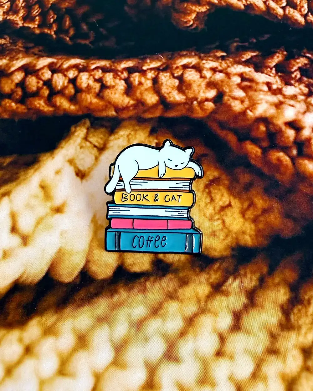 Book And Cat Rozet