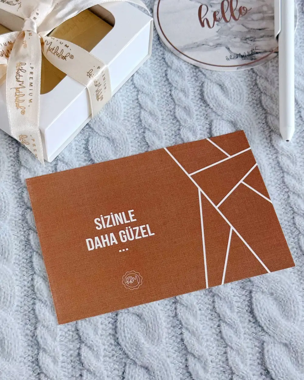 Sizinle Daha Güzel Mesajlı Motto Kartı