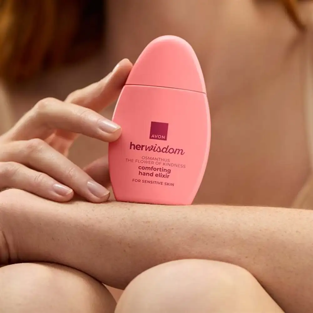 Avon Her Wisdom Osmanthus Ferahlatıcı El Kremi 50ml