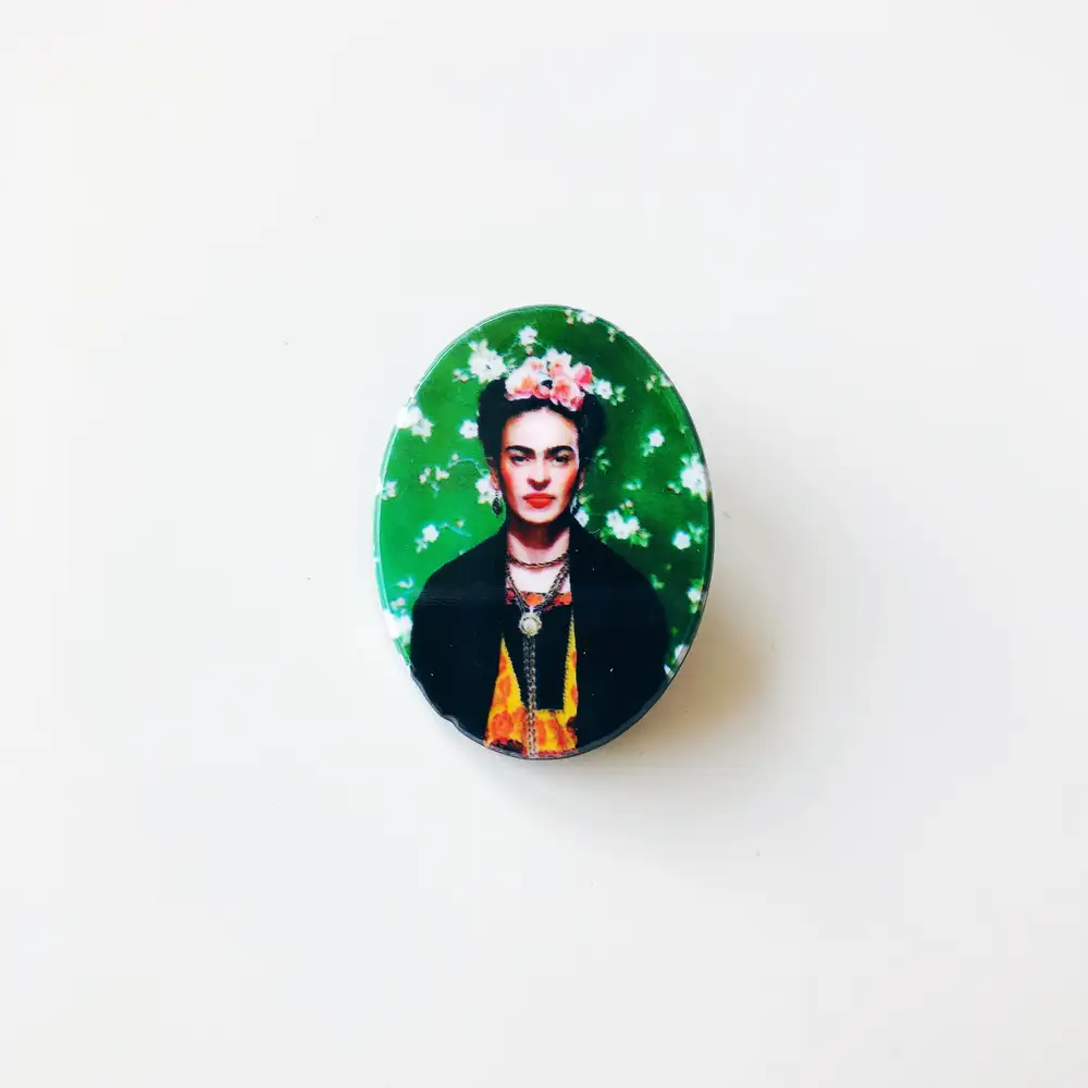 Frida tablo oval  pin rozet