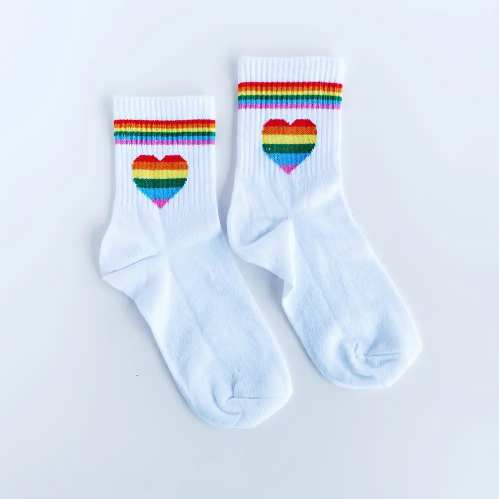 Çorap N133 - Rengarenk renkli kalp Beyaz Çorap