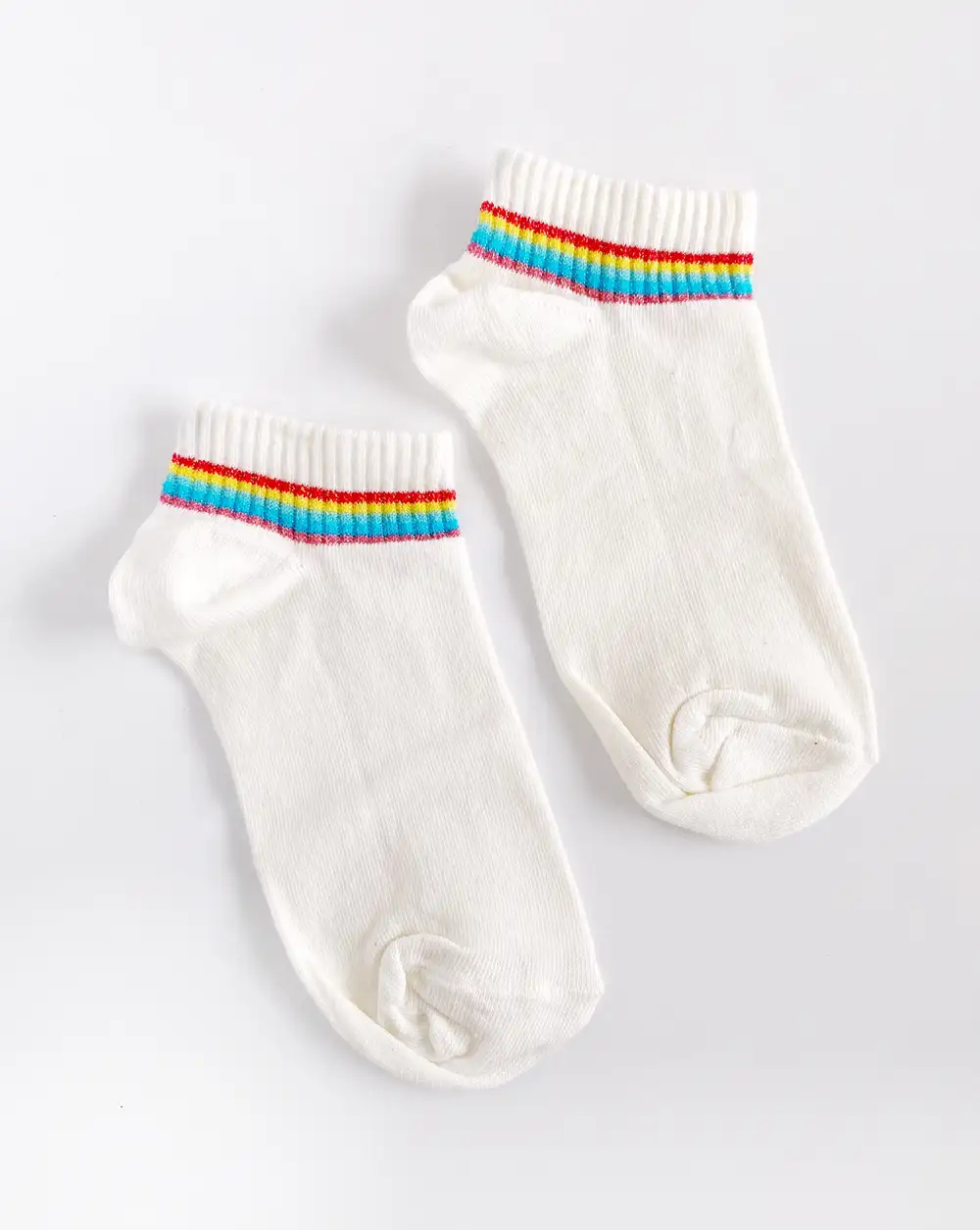 Çorap N277  - Beyaz Renkli Çizgili Batik Çorap