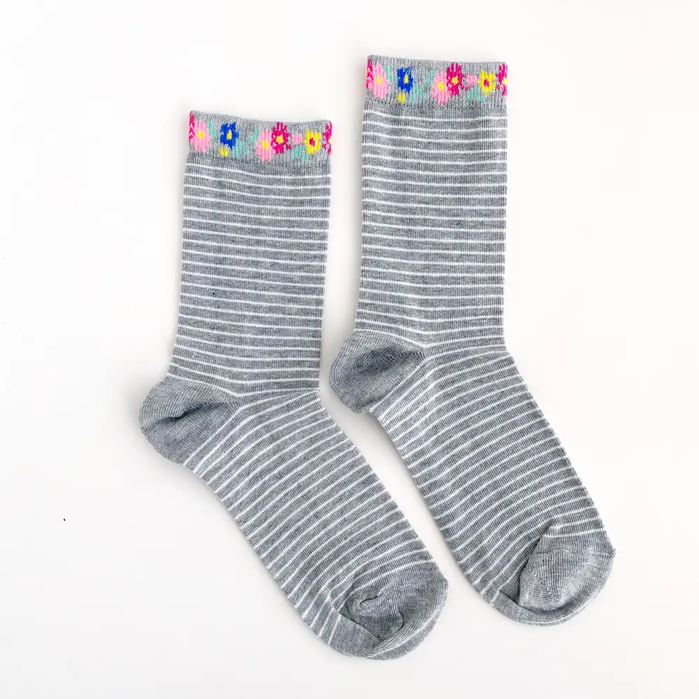 Çorap N309 - Koyu Gri Çiçekli Çorap